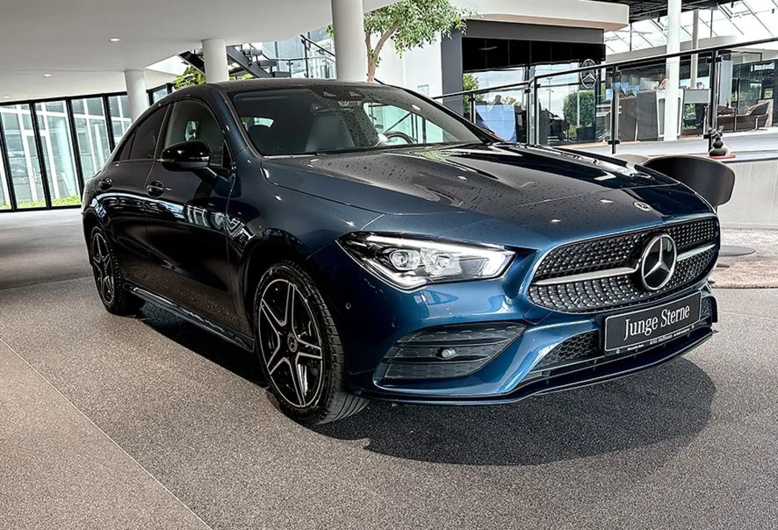 CLA 250 e Coupé AMG+Night+LED+Pano+Distro+MBUXH