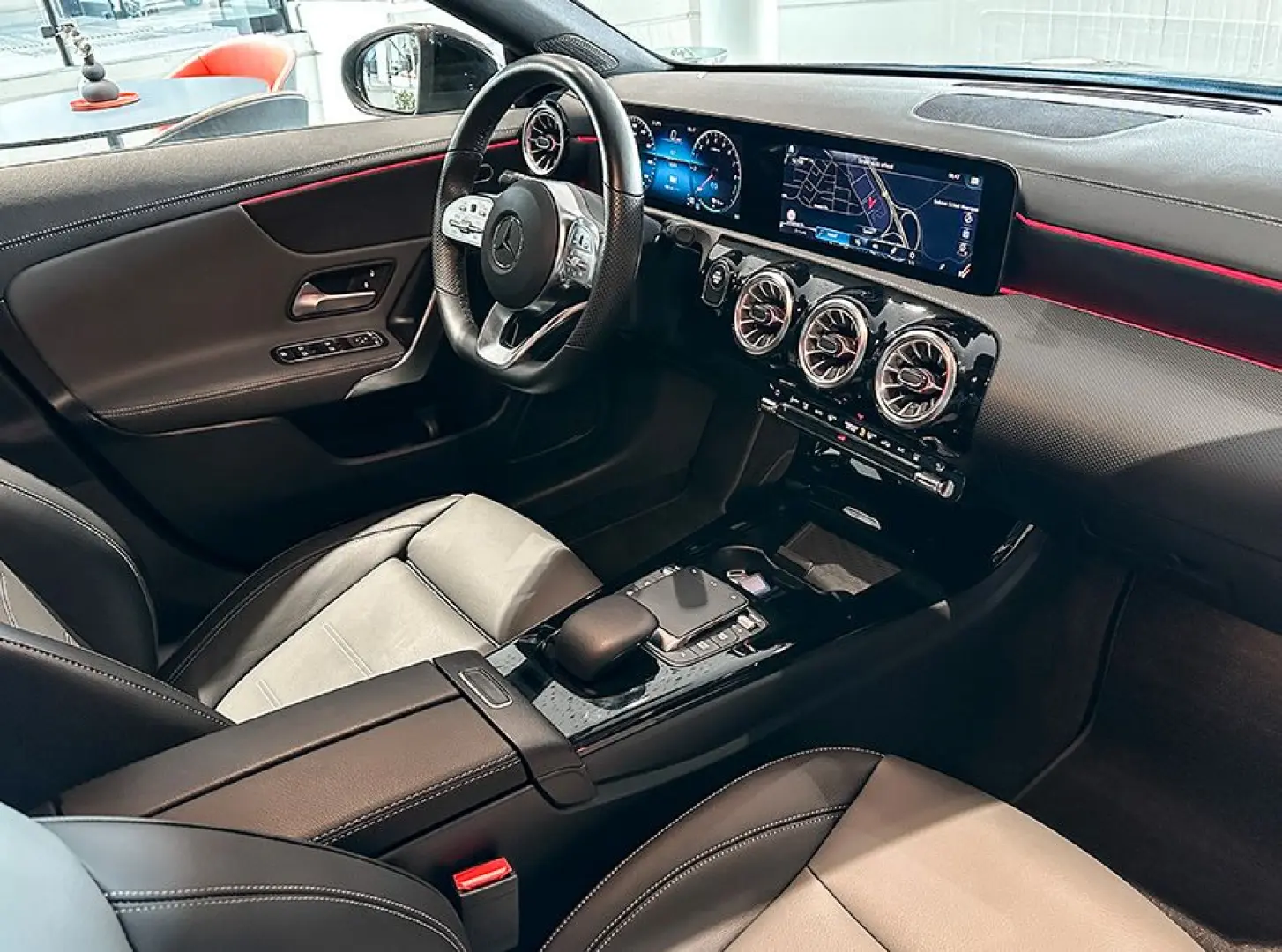 CLA 250 e Coupé AMG+Night+LED+Pano+Distro+MBUXH