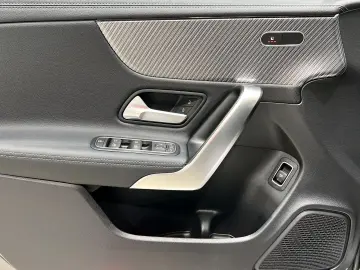 CLA 220 d PROGRESSIVE+LED+PARKTRONIC+Kamera+LrHz