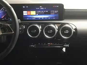 CLA 200 Coupé Progressive Advanced/Volldig/MBUX