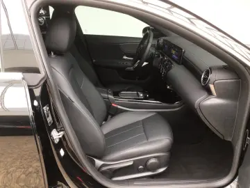 CLA 200 Coupé Progressive Advanced/Volldig/MBUX