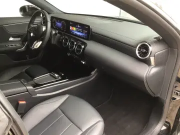 CLA 200 Coupé Progressive Advanced/Volldig/MBUX