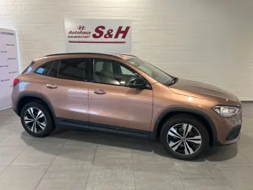 GLA 200d 8G-DCT Progres. NAVI Leder PDCv h Tempo
