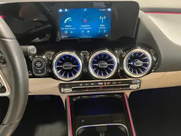 GLA 200d 8G-DCT Progres. NAVI Leder PDCv+h Tempo