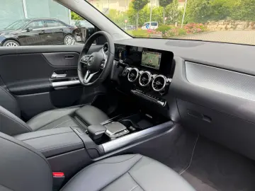 GLA 200 d 4Matic Progressive LED Navi Pano Leder