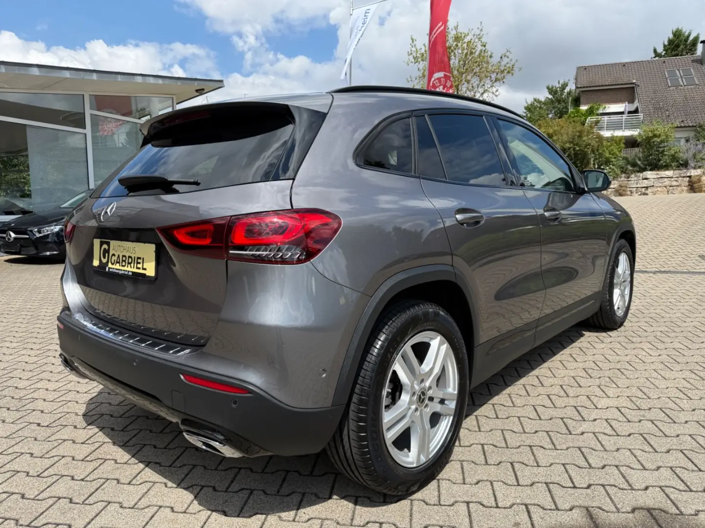 GLA 200 d 4Matic Progressive LED Navi Pano Leder