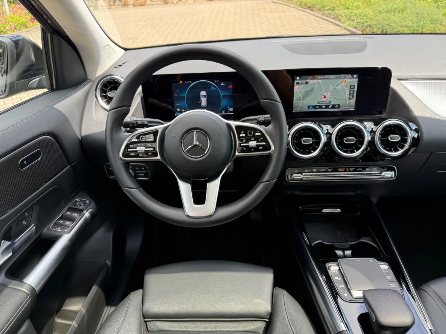 GLA 200 d 4Matic Progressive LED Navi Pano Leder