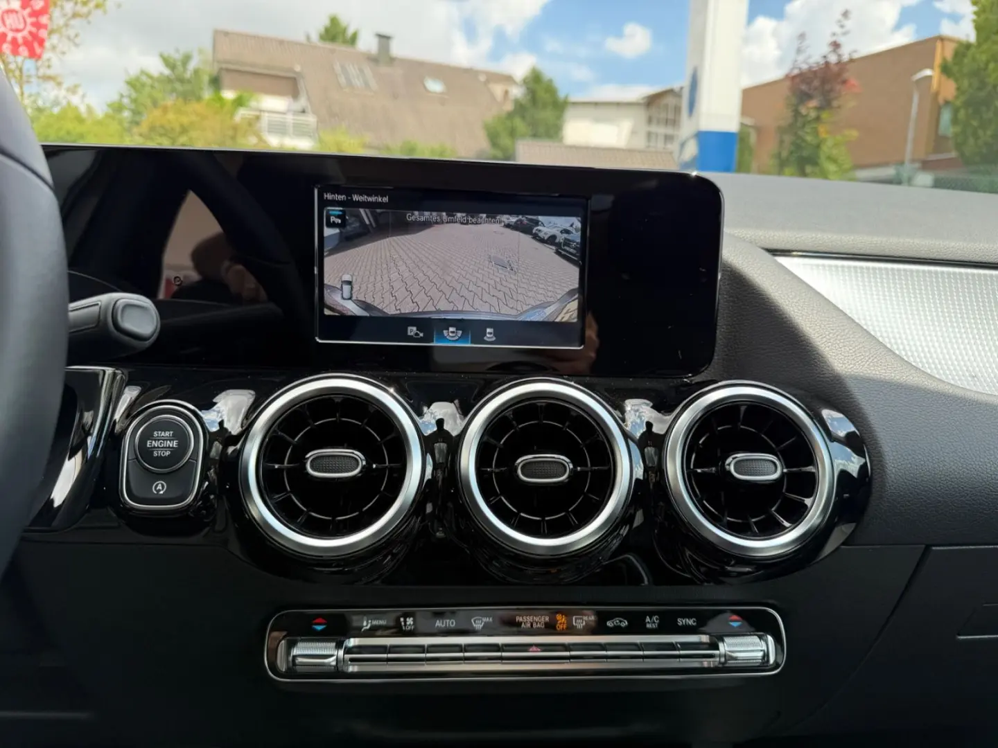 GLA 200 d 4Matic Progressive LED Navi Pano Leder