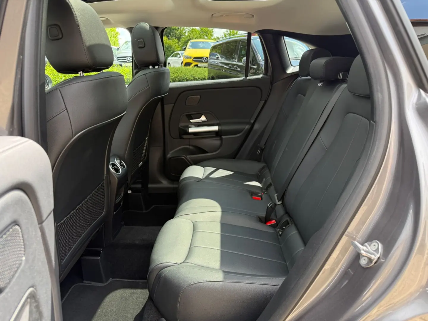 GLA 200 d 4Matic Progressive LED Navi Pano Leder