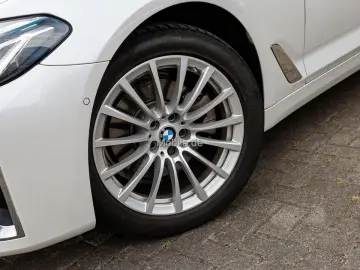 520d xDrive Luxury Line Innovationsp. Aut. HIFI