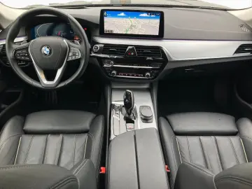 520dA Lim LivePro,Laser,HUD,Kam,Leder,HiFi,St+Go