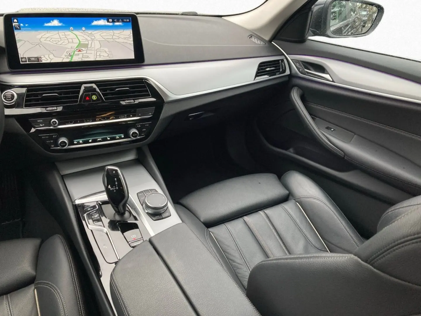 520dA Lim LivePro,Laser,HUD,Kam,Leder,HiFi,St+Go
