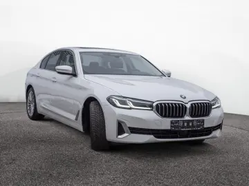 520d Luxury Line LASER HUD AHK LEDER eGSD ACC