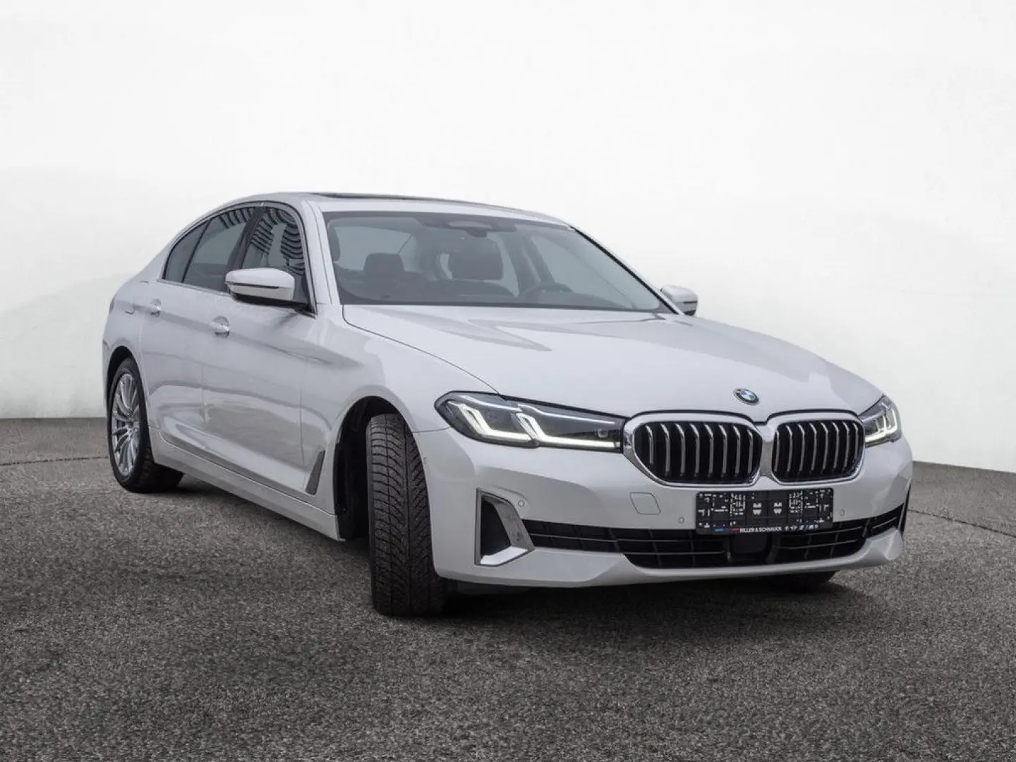 520d Luxury Line LASER+HUD+AHK+LEDER+eGSD+ACC+
