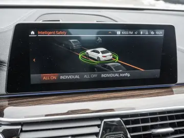 520d Luxury Line LASER+HUD+AHK+LEDER+eGSD+ACC+