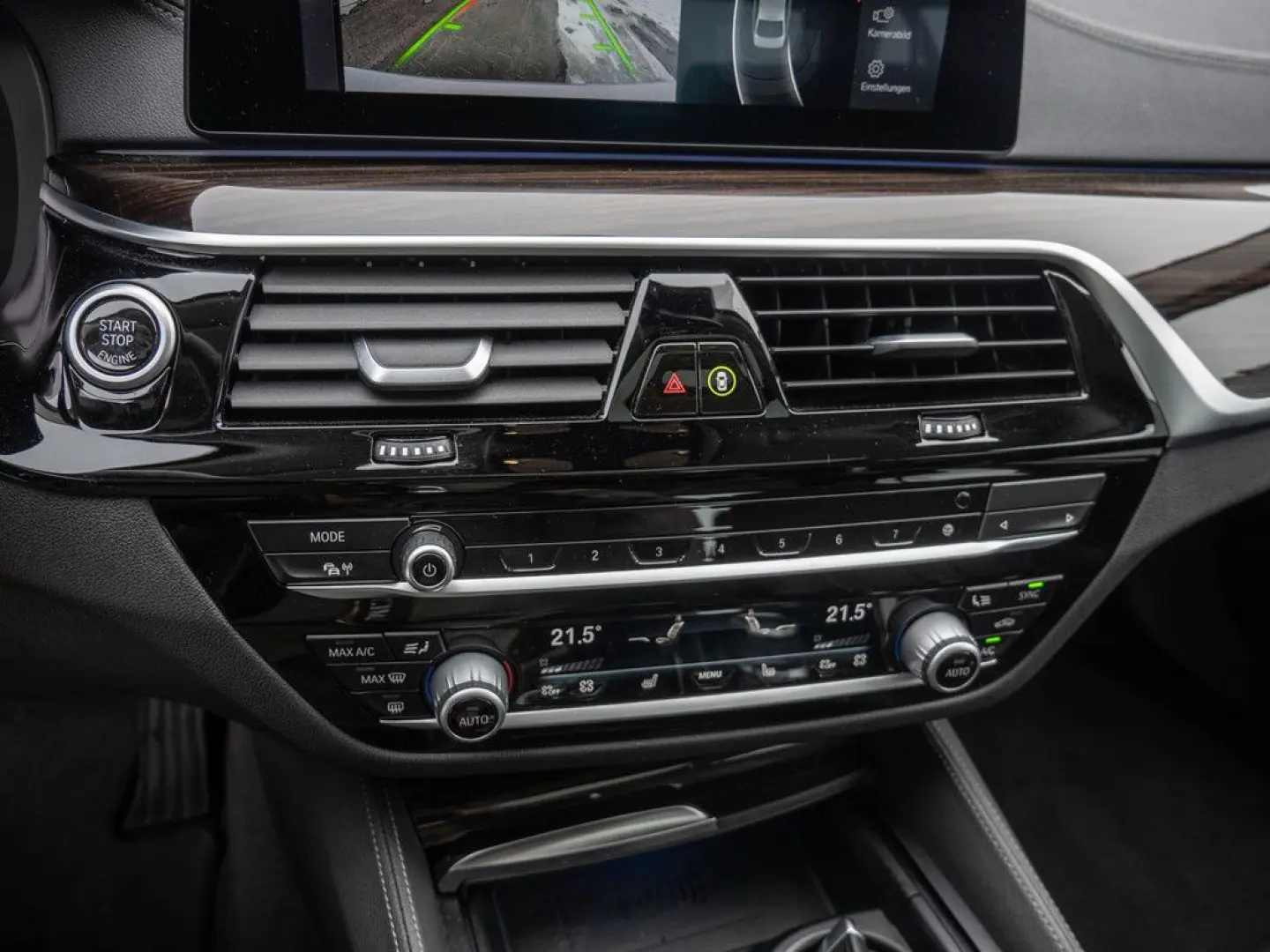 520d Luxury Line LASER+HUD+AHK+LEDER+eGSD+ACC+