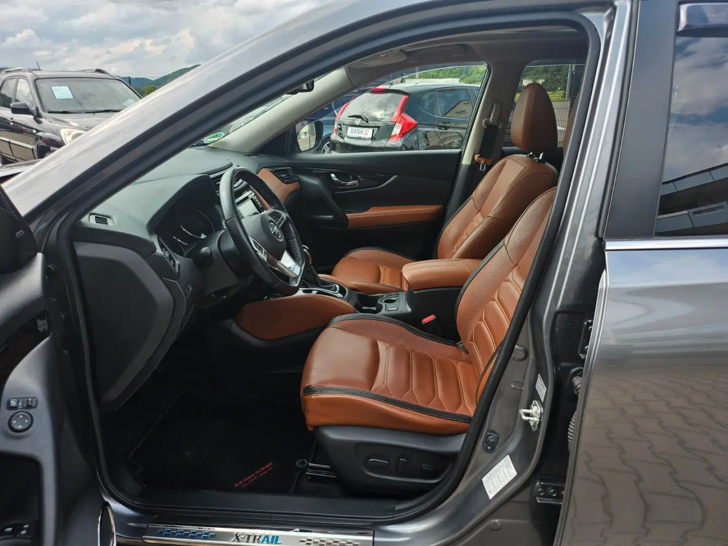 X-TRAIL*TEKNA*AUTOMATIK*NAVI*LEDER*BOSE*LED*