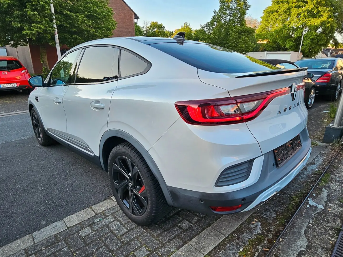 ARKANA 1.3 TCE R.S. LiNE AUT BENZIN/HYBRID VOLL