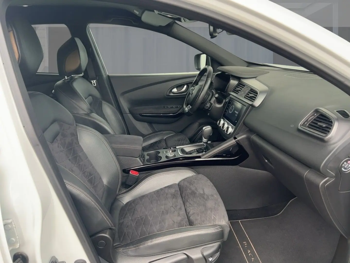 Kadjar 1.3 TCe 140 Black Edition