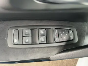 Kadjar 1.3 TCe 140 Black Edition
