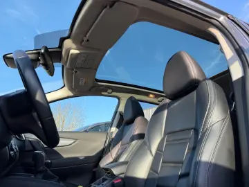 Qashqai 1.3 DIG-T Akari, SHZ, Pano-Dach, Leder