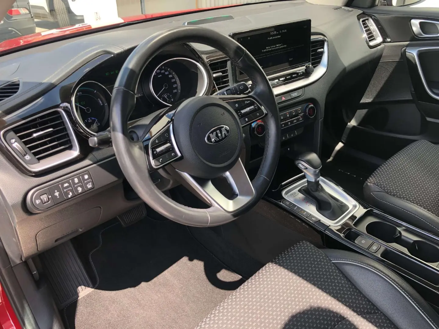 XCeed Spirit PHEV höher gelegt,AHK,Totwinkel