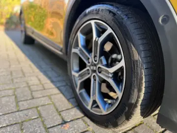 XCeed 1.4 T-GDI DCT Launch Edition*1 Hd*AHK *