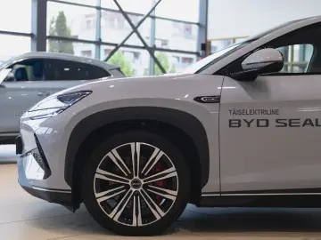 BYD SEALION 7 Excellence AWD 390 kw