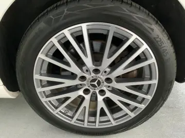CLA 250 e Coupé Progr LED Distronic+ Totwinkel