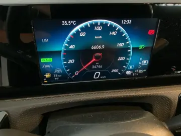 CLA 250 e Coupé Progr LED Distronic+ Totwinkel