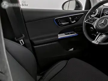 GLC 220 d 4M AVANTGARDE RüKam+AHK+Pano+Smartph.