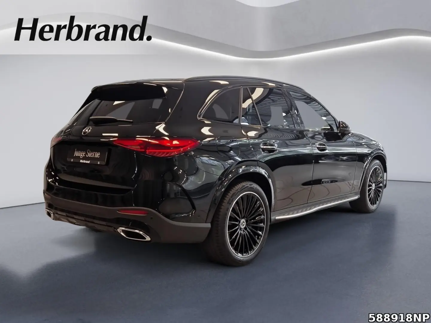 GLC 300 4M AMG  DigitalLight Pano AHK Memo Night