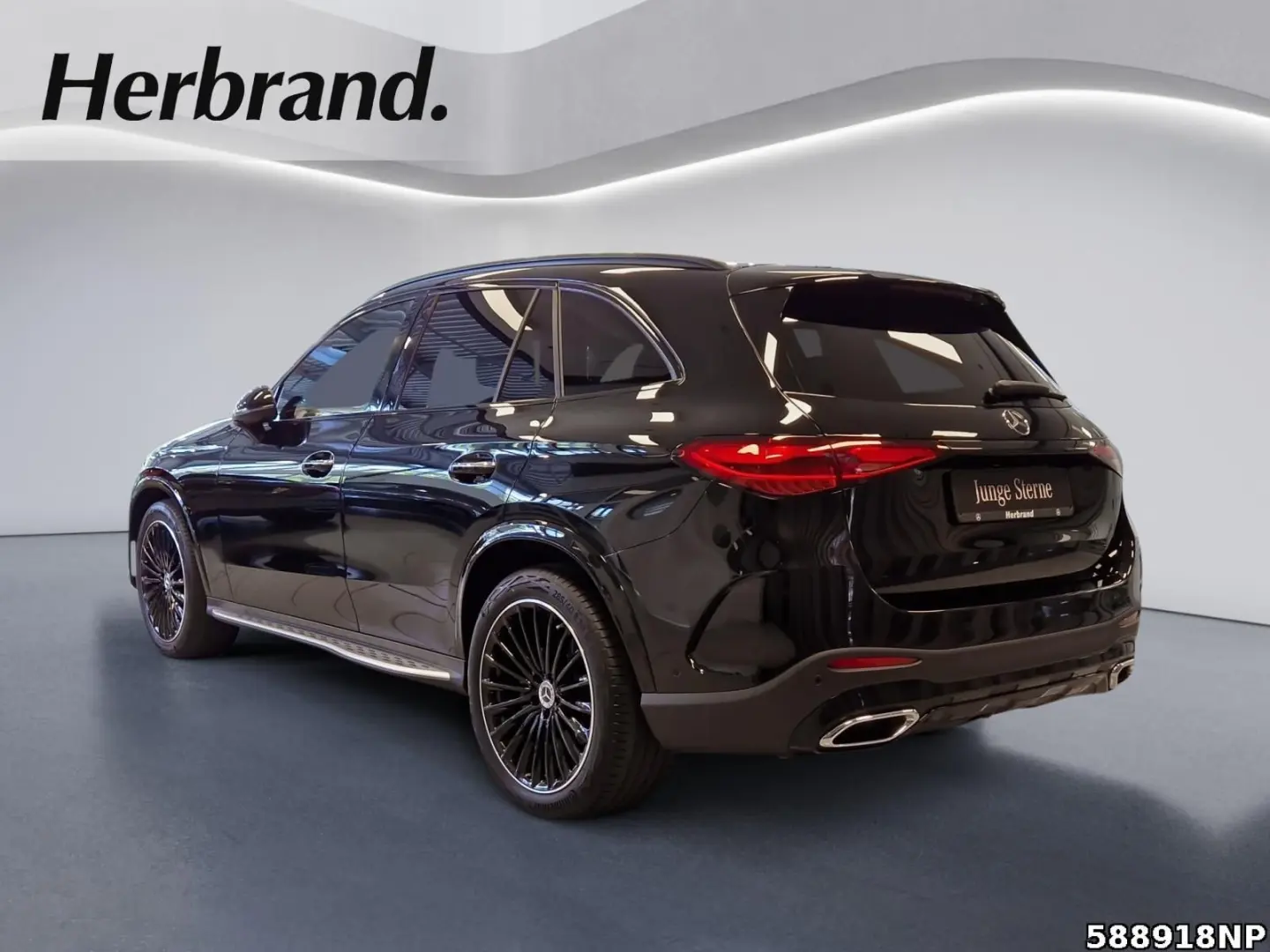 GLC 300 4M AMG  DigitalLight Pano AHK Memo Night