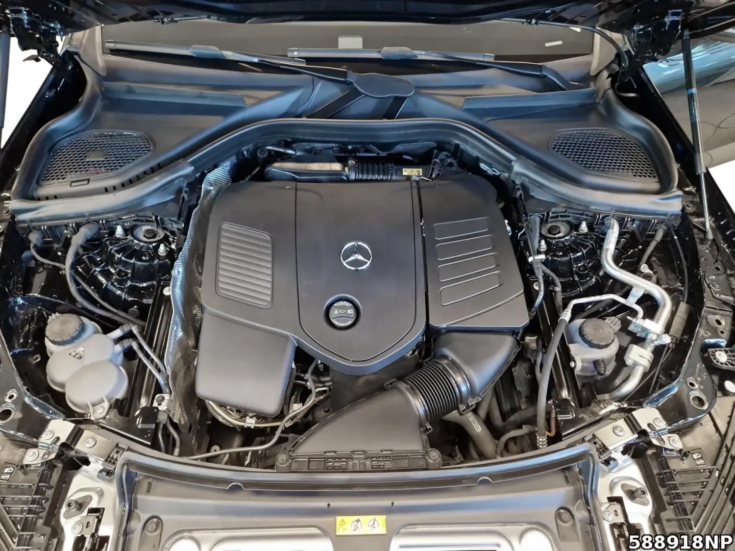 GLC 300 4M AMG  DigitalLight Pano AHK Memo Night