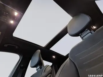 GLC 300 4M AMG  DigitalLight Pano AHK Memo Night