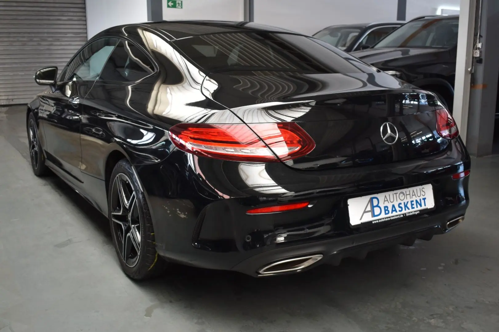 C 180 Coupe AMG LINE*NIGHT-PAKET*PANO*LED*SHZ