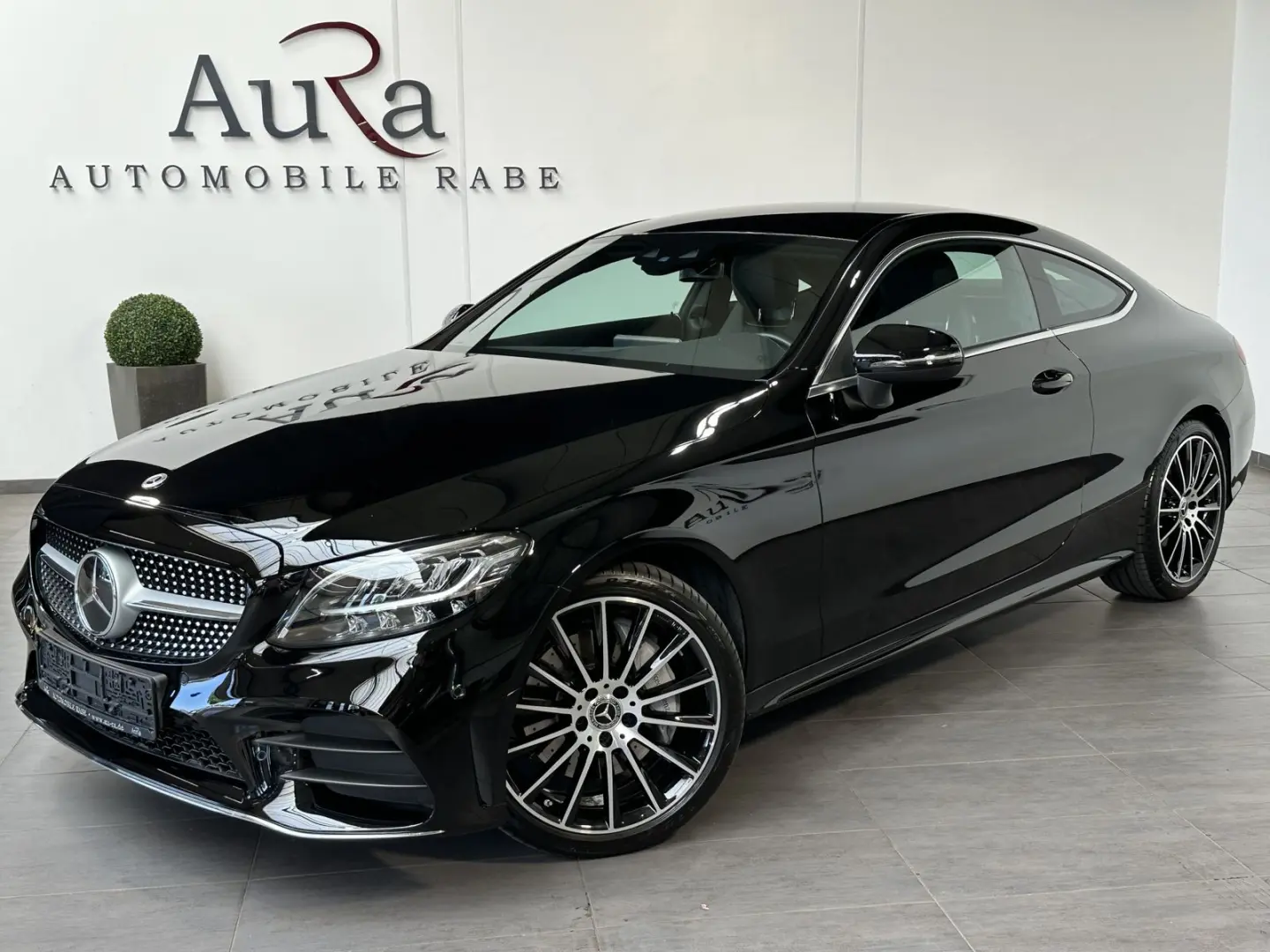 C 300 4M AMG-Line NAV+LED+KAMERA+CARPLAY+19ZO+1H