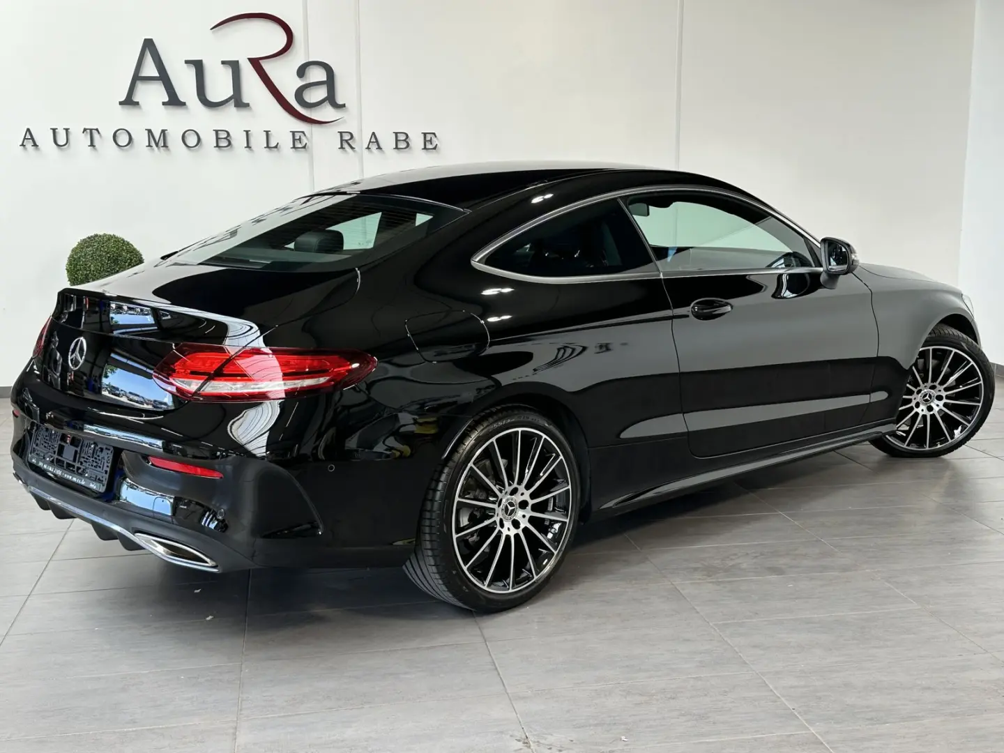C 300 4M AMG-Line NAV+LED+KAMERA+CARPLAY+19ZO+1H