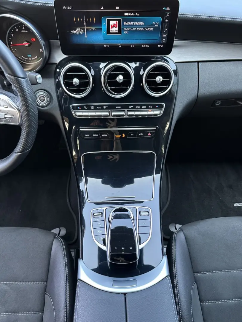 C 300 4M AMG-Line NAV+LED+KAMERA+CARPLAY+19ZO+1H