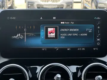 C 300 4M AMG-Line NAV+LED+KAMERA+CARPLAY+19ZO+1H