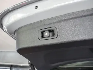 GLE 63 AMG HUD-STANHZG-PANO-AHK-UVP 190.000,-