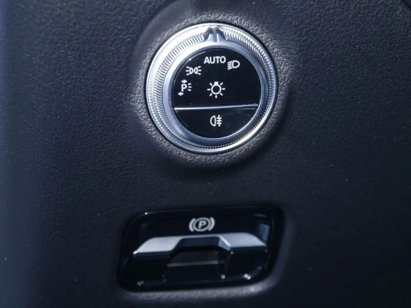 CLE 200 AMG|NIGHT|KEYL|NAVI|PANO|LED|360°|MEMORY