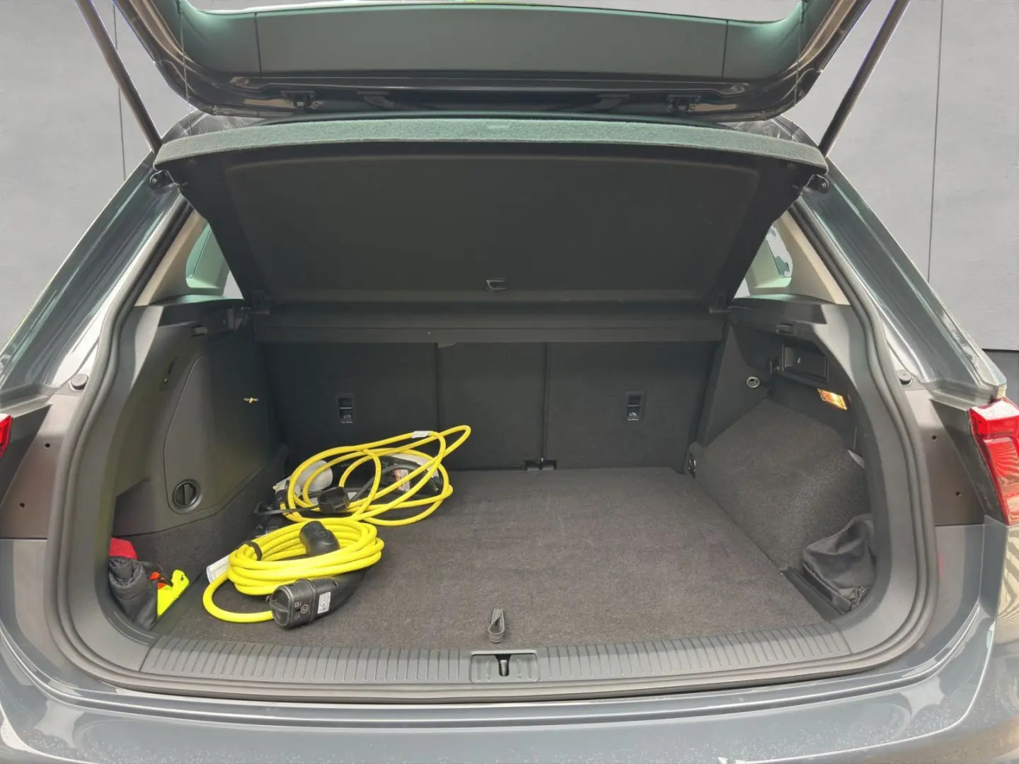 Tiguan 1.4 eHybrid DSG Life NAVI AHK SD RFK ACC
