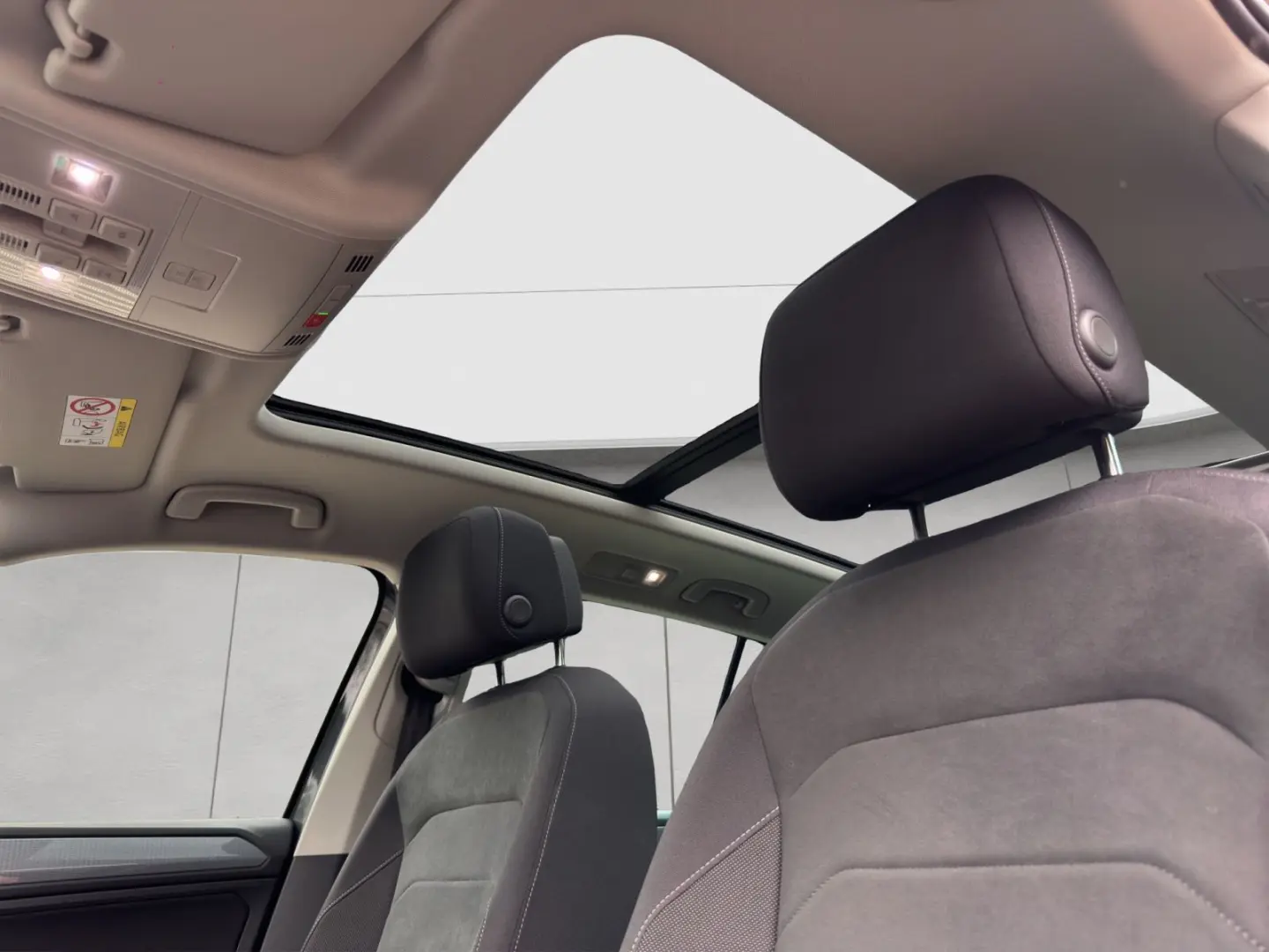 Tiguan 1.4 eHybrid DSG Life NAVI AHK SD RFK ACC