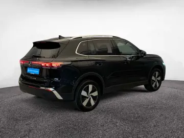 Tiguan Elegance 2.0 TDI DSG 4M *PANO*AHK*ACC*360