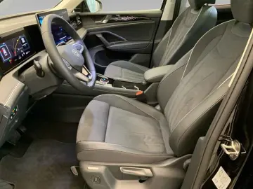 Tiguan Elegance 2.0 TDI DSG 4M *PANO*AHK*ACC*360