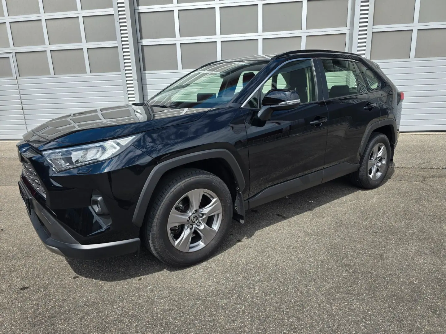RAV 4 RAV4 4x2 ,LED,ACC, Garantie, Benziner