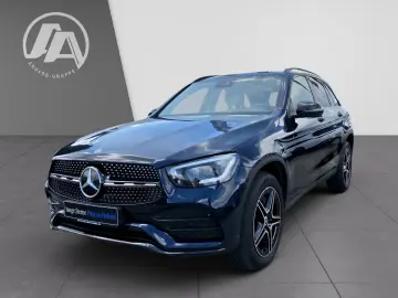 GLC 300 e 4M AMG+MBUX+Distr+digCock+Pano+LED+360