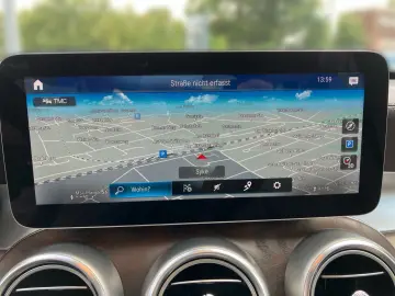 GLC 300 e 4M AMG+MBUX+Distr+digCock+Pano+LED+360
