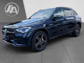 GLC 300 e 4M AMG+MBUX+Distr+digCock+Pano+LED+360